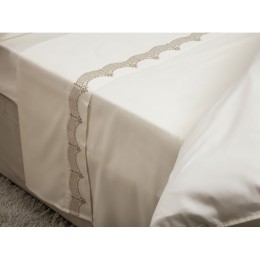 Maison Blanche by Belledorm Blanche Annaya Gold Embroidered Flat Sheets